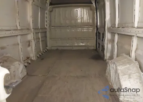 2014 Ram Promaster 3500 High Roof z USA, uszkodzony, nr VIN 3C6URVJG8EE107089